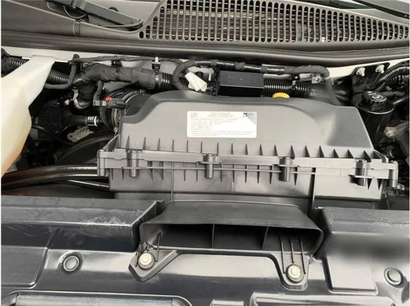 2018 Chevrolet Express 3500 Shuttle Bus - Image 15