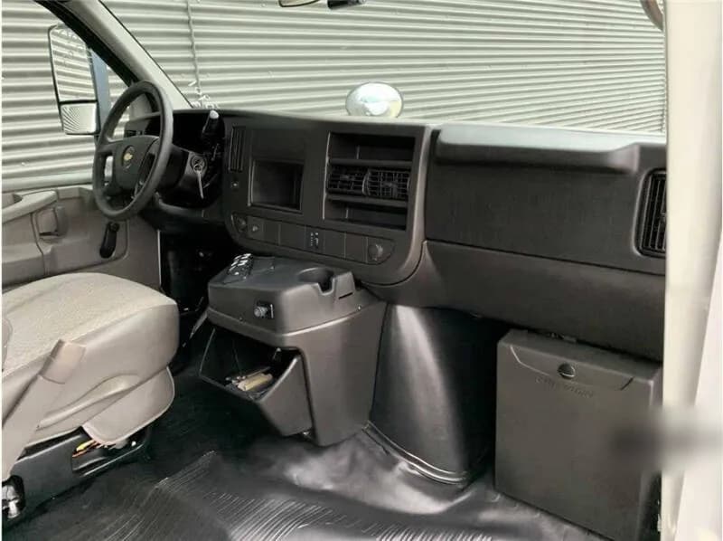 2013 Chevrolet Express 3500 Shuttle Bus - Image 15
