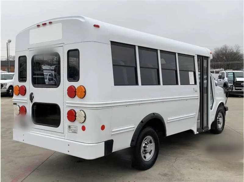 2013 Chevrolet Express 3500 Shuttle Bus - Image 3