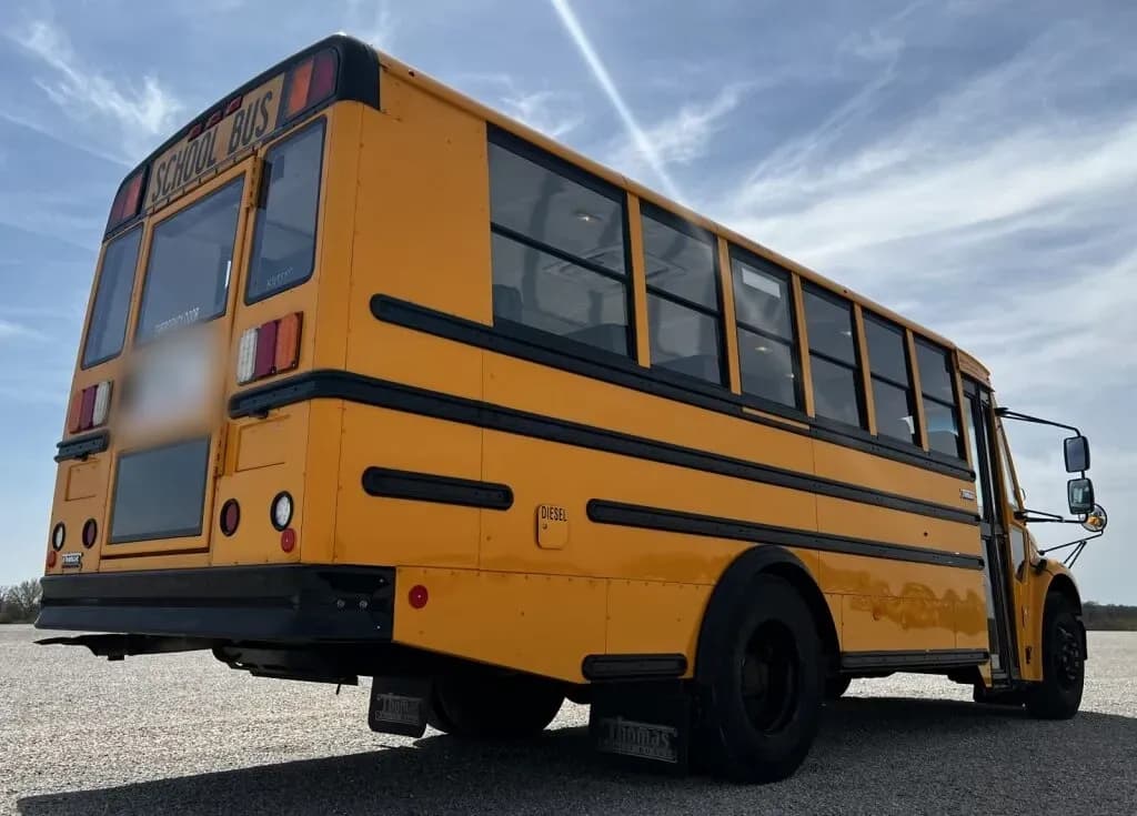 2019 Thomas C2 School Bus - Image 4