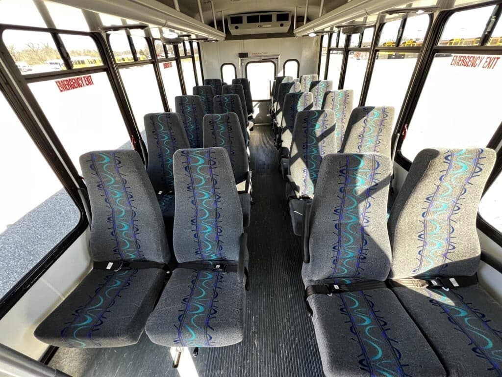 2017 Ford Eldorado Shuttle Bus - Image 8