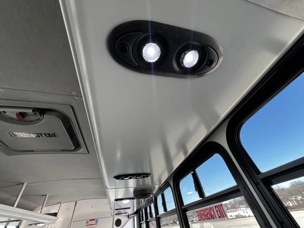 2017 Ford Eldorado Shuttle Bus - Image 10