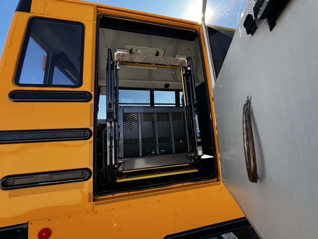 2019 Thomas C2 ADA School Bus - Image 12