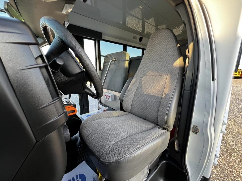 2015 Chevy Collins MFSAB Shuttle Bus - Image 6