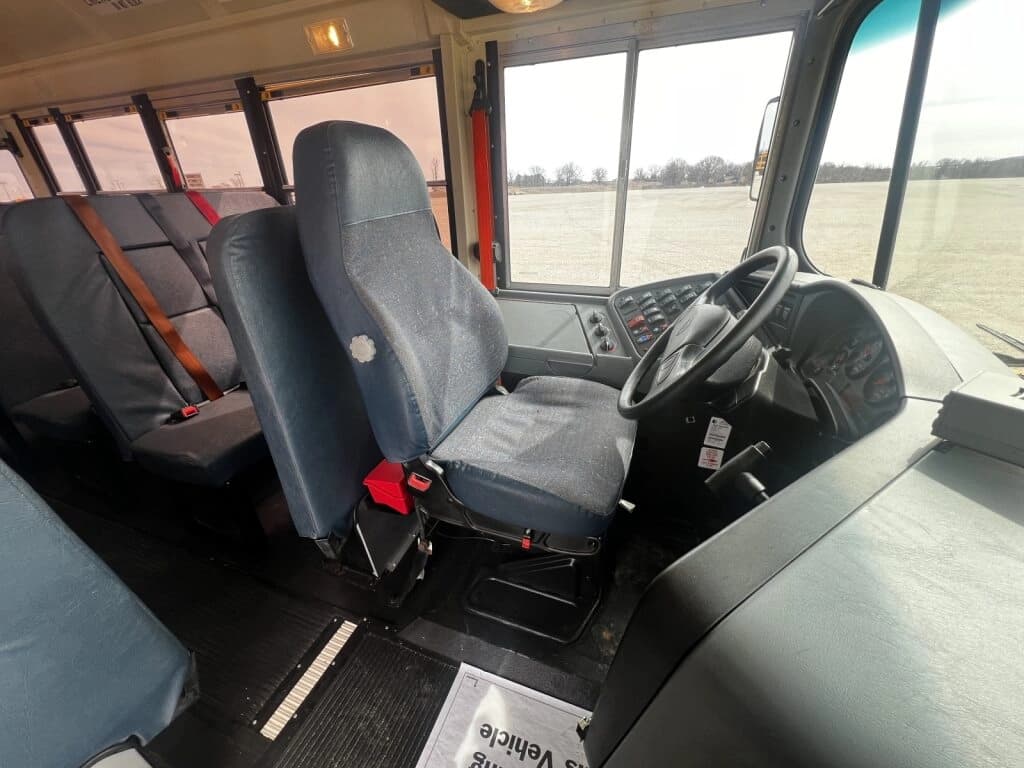 2020 International ICCE School Bus - Image 4