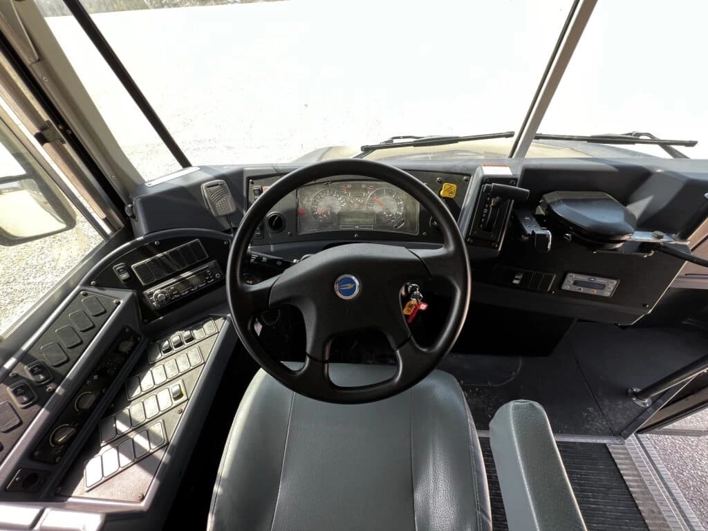 2015 Blue Bird Vision Activity Bus - Image 7
