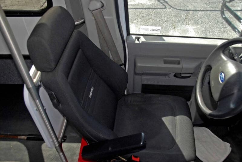 2016 Chevrolet Express Shuttle Bus - Image 8