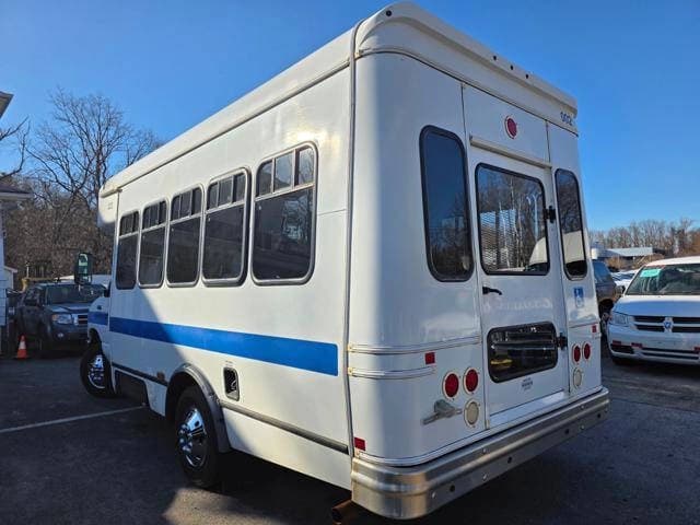 2017 Ford E350 Shuttle Bus - Image 2