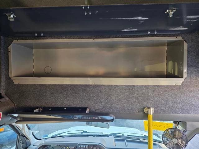 2017 Ford E350 Shuttle Bus - Image 11