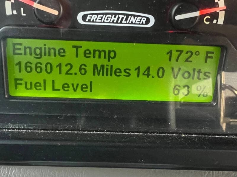 2011 Freightliner MC Mid Size Bus - Image 14
