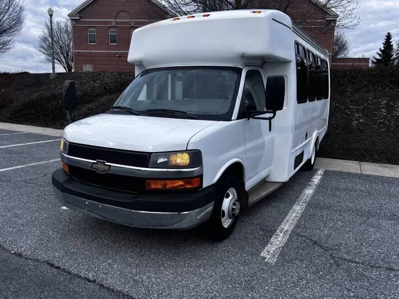 2014 Chevrolet Express 4500 ADA Shuttle Bus - Image 1
