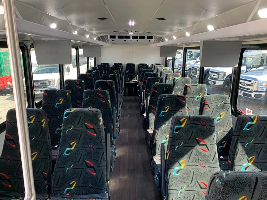 2015 Ford F650 Glaval Concorde II Shuttle Bus - Image 4