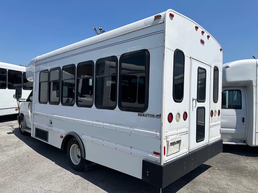 2009 Chevrolet 3500 Startrans MFSAB Activity Bus - Image 2