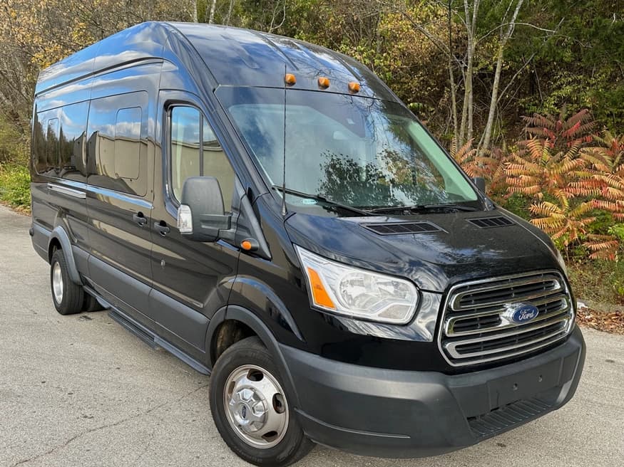 2019 Ford Transit 350 XLT Van - Image 1