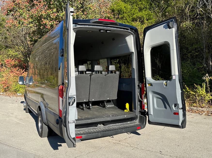 2019 Ford Transit 350 XLT Van - Image 2