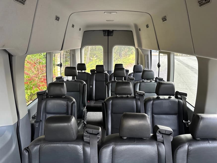 2019 Ford Transit 350 XLT Van - Image 4