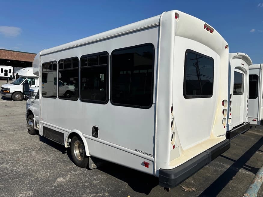 2017 Ford E350 Starcraft Allstar Shuttle Bus - Image 2