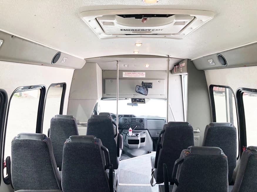 2010 Ford E450 Turtle Top Shuttle Bus - Image 3