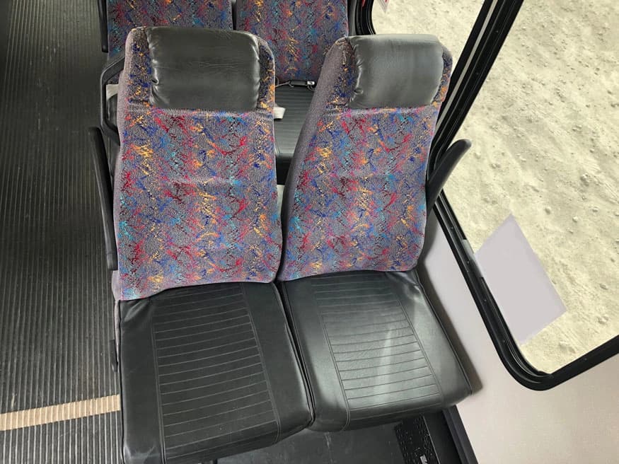 2010 Ford E450 Turtle Top Shuttle Bus - Image 5