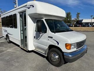 2006 Ford E450 bus