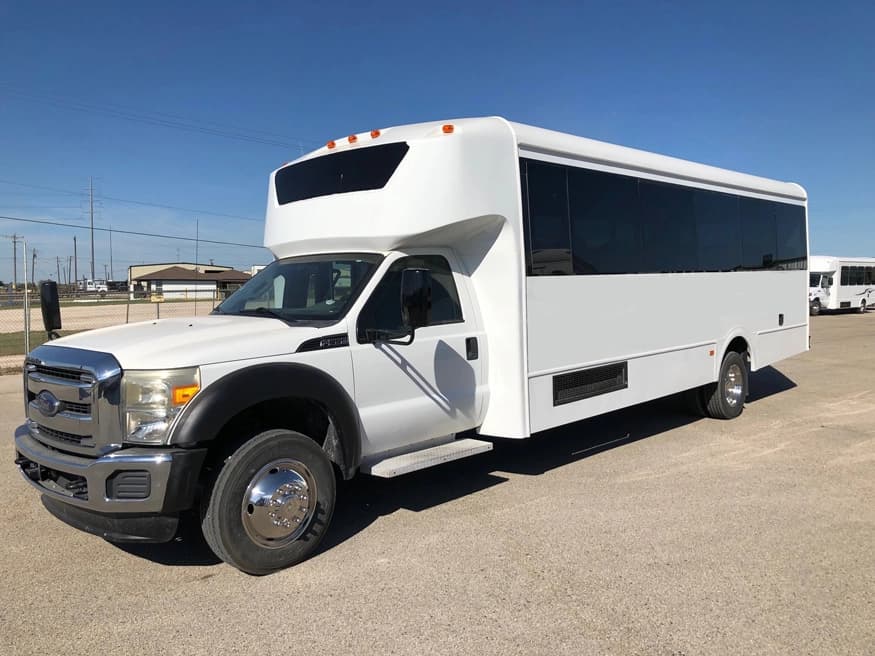 2012 Ford F550 Glaval Entourage Shuttle Bus - Image 1