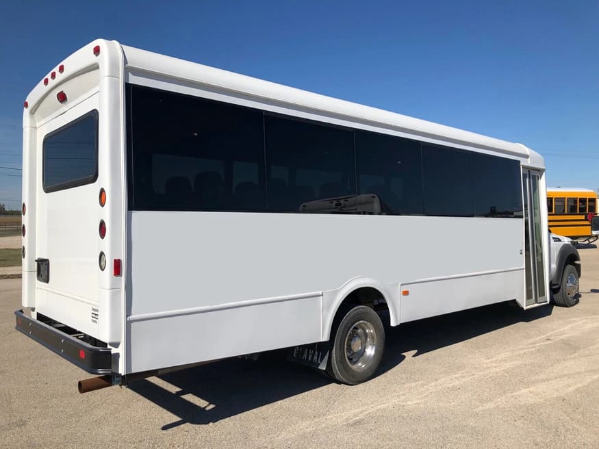 2012 Ford F550 Glaval Entourage Shuttle Bus - Image 2