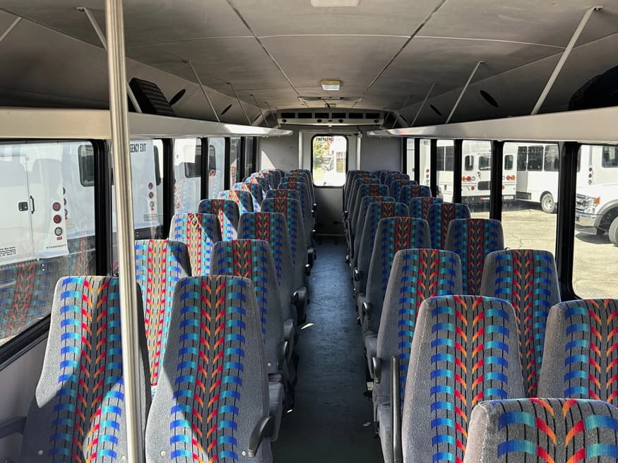 2008 Ford F650 Concorde II Coach - Image 4