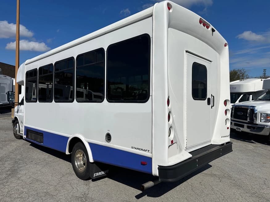 2019 Chevrolet 4500 Starcraft Shuttle Bus - Image 2