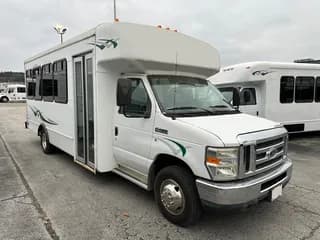 2009 Ford E450 bus