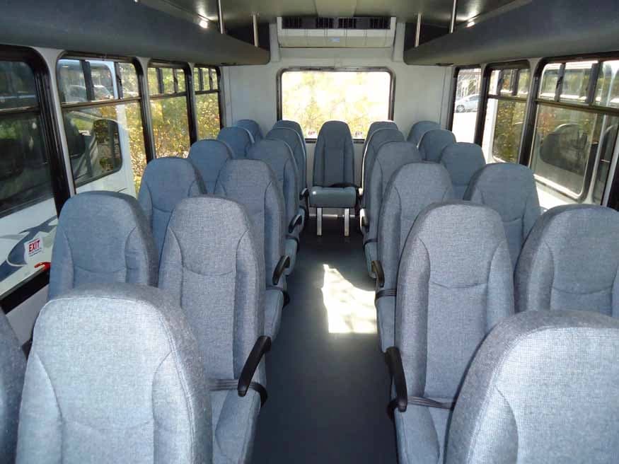 2022 Ford E450 Starcraft Allstar Shuttle Bus - Image 3