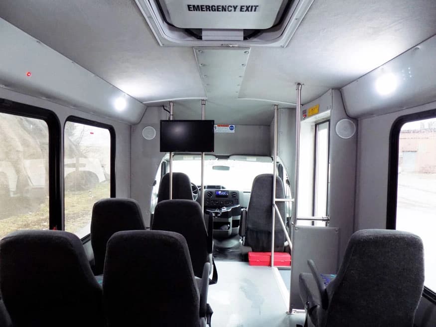 2016 Ford E350 Goshen Shuttle Bus - Image 3