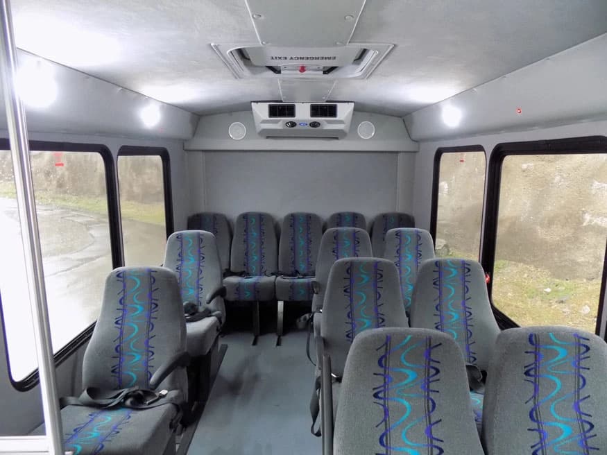 2016 Ford E350 Goshen Shuttle Bus - Image 4
