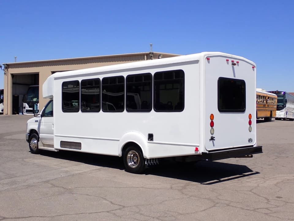 2016 Ford Goshen Impulse Shuttle Bus - Image 5