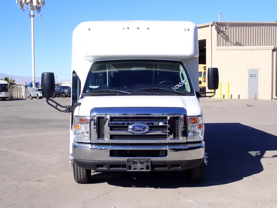 2019 Goshen Impulse Shuttle Bus - Image 2