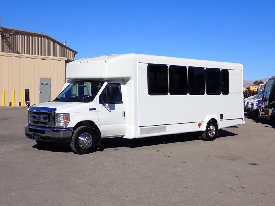 2019 Goshen Impulse Shuttle Bus - Image 3