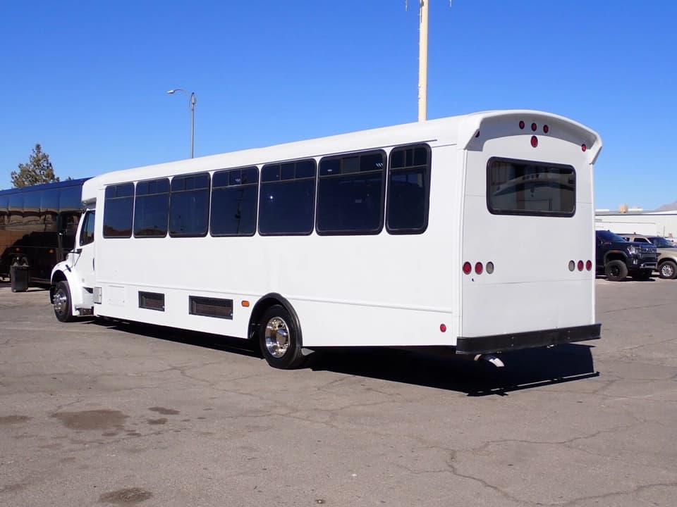 2018 Champion Defender Shuttle Bus - Image 5