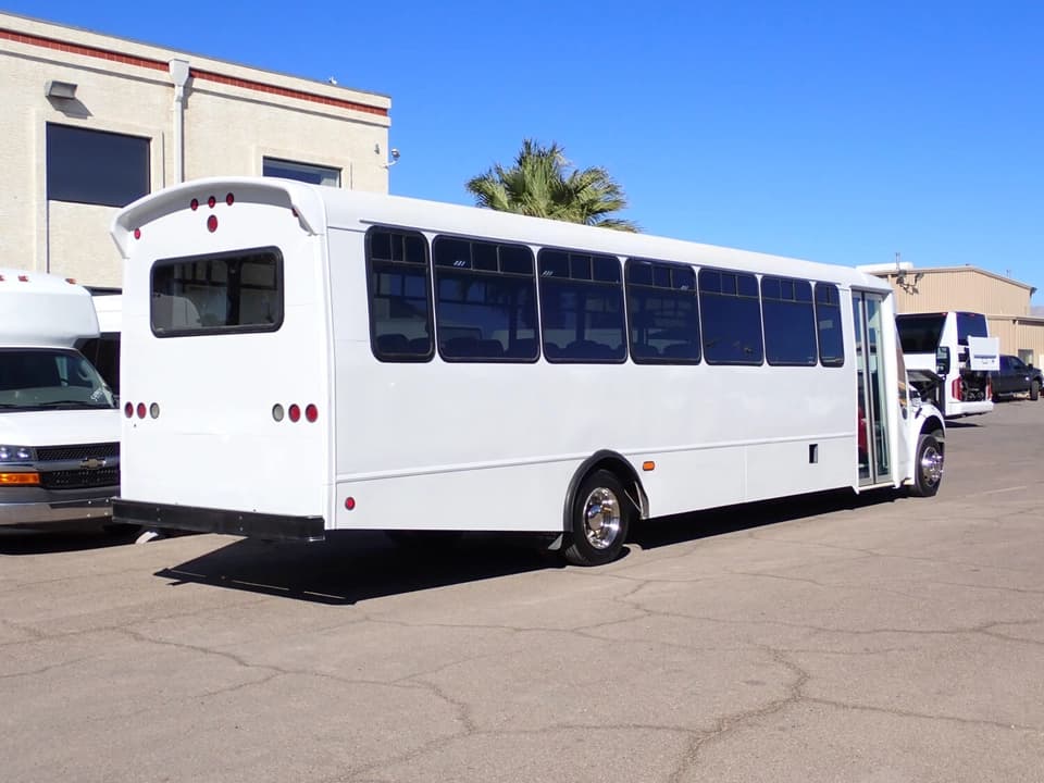 2018 Champion Defender Shuttle Bus - Image 7