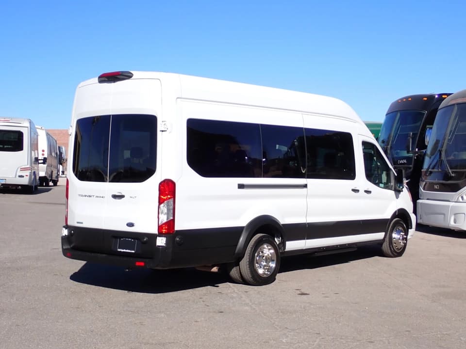 2022 Ford Transit 350 Passenger Van - Image 7