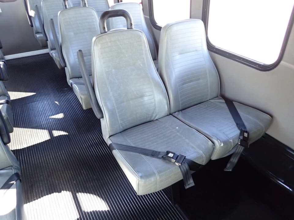 2014 Chevrolet Diamond Coach VIP 2000 Shuttle Bus - Image 8