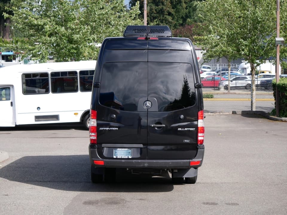 2014 Mercedes Benz Grech Motors Limo Van - Image 11