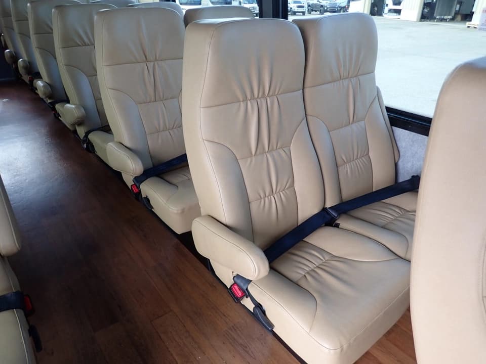 2013 Ameritrans F330 Shuttle Bus - Image 8