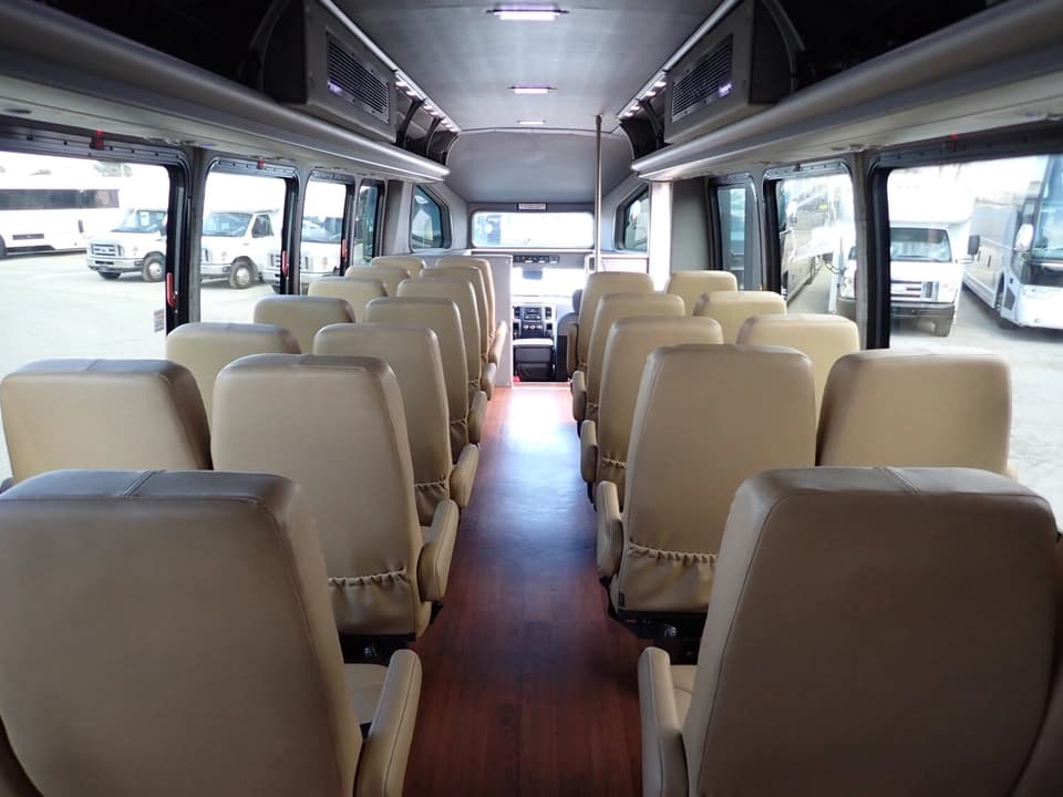2013 Ameritrans F330 Shuttle Bus - Image 10