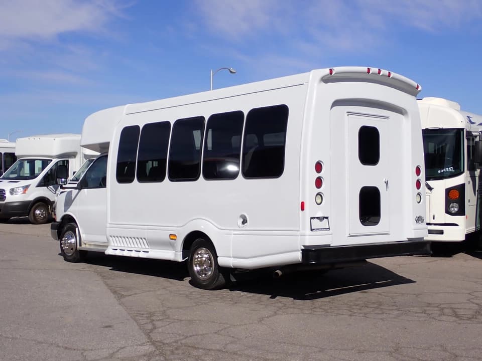 2012 Chevrolet Turtle Top Odyssey Shuttle Bus - Image 5