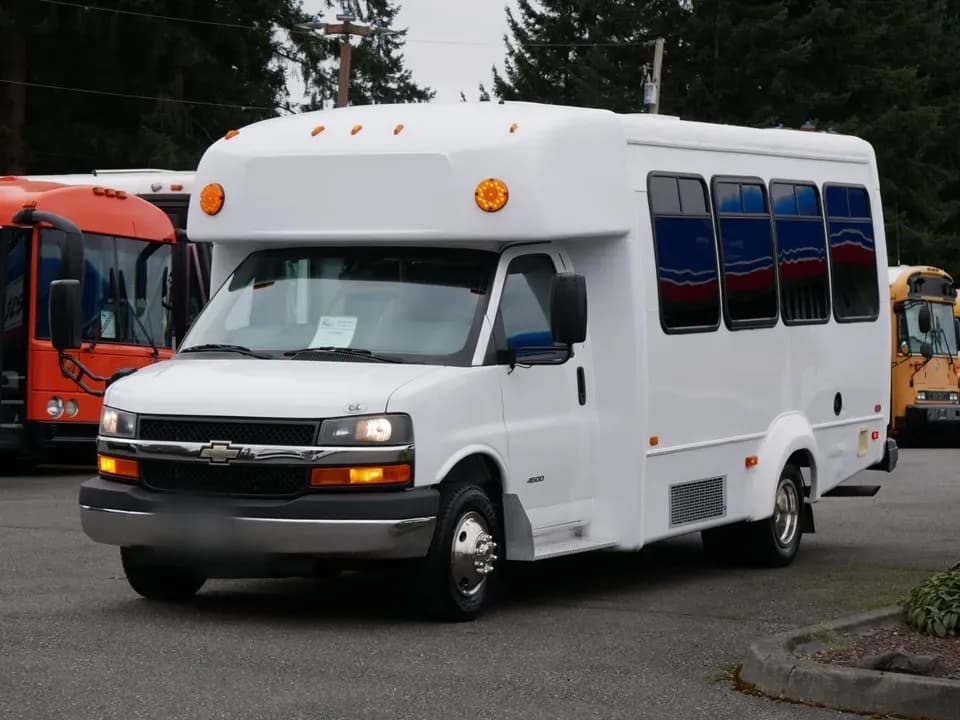 2016 Chevrolet Elkhart Coach EC II Shuttle Bus - Image 1
