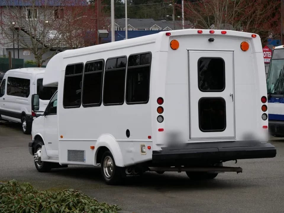 2016 Chevrolet Elkhart Coach EC II Shuttle Bus - Image 2
