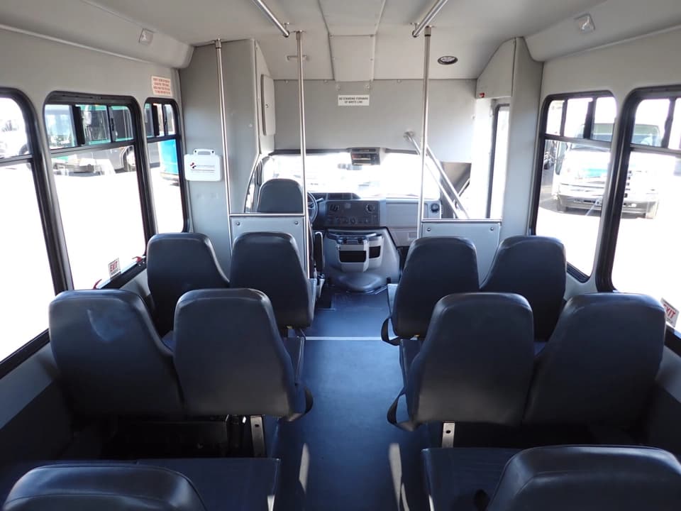 2017 Ford Starcraft Allstar Shuttle Bus - Image 9