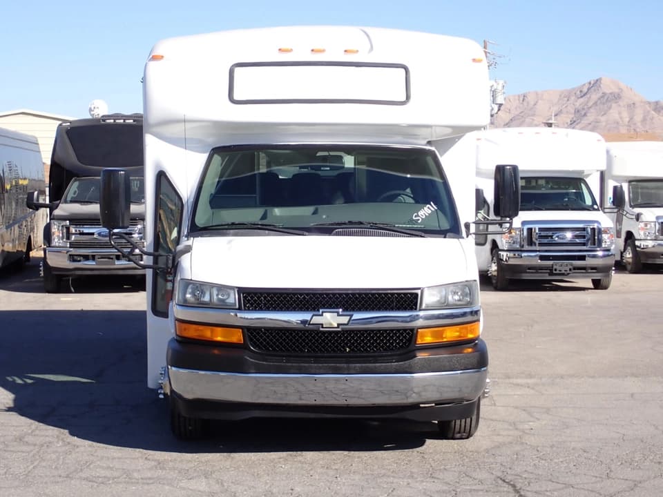 2020 Chevrolet Starcraft Allstar Shuttle Bus - Image 2