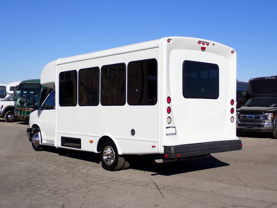 2020 Chevrolet Starcraft Allstar Shuttle Bus - Image 5