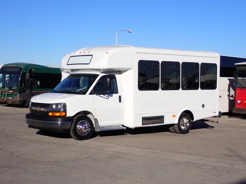 2020 Chevrolet Starcraft Allstar Shuttle Bus - Image 3