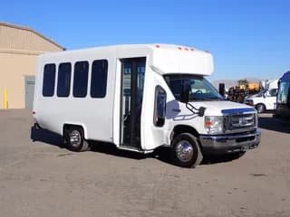 2015 Ford VIP 2000 bus